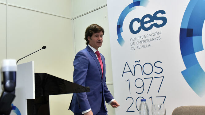 El presidente de la CES, Miguel Rus, antes de comenzar su intervención.