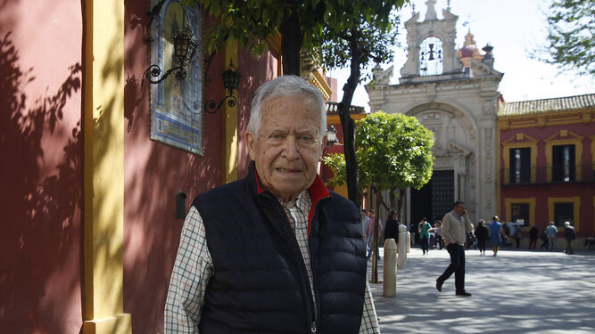 José Luis Garrido Bustamante en la Plaza de San Lorenzo.