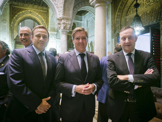 El coronel de la Benem&eacute;rita, Alfonso Rodr&iacute;guez, el presidente de la Audiencia, Manuel Estrella, y Juan Exp&oacute;sito.