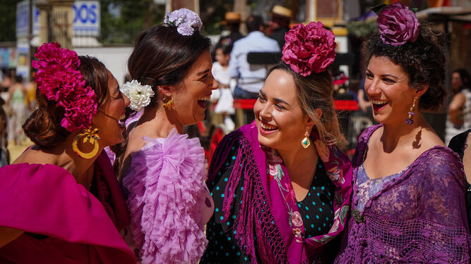 Mujeres disfrutando de la Feria, el año pasado.