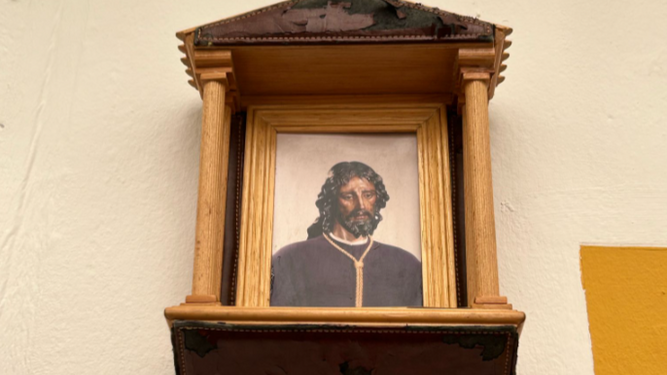 Fotografía del Cautivo de Santa Genoveva en la caseta de Juan Belmonte