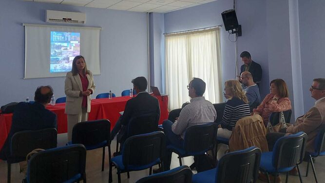 La alcaldesa de Baena en la presentación de la  hoja de ruta para ser destino Nómada Digital Corporativo.