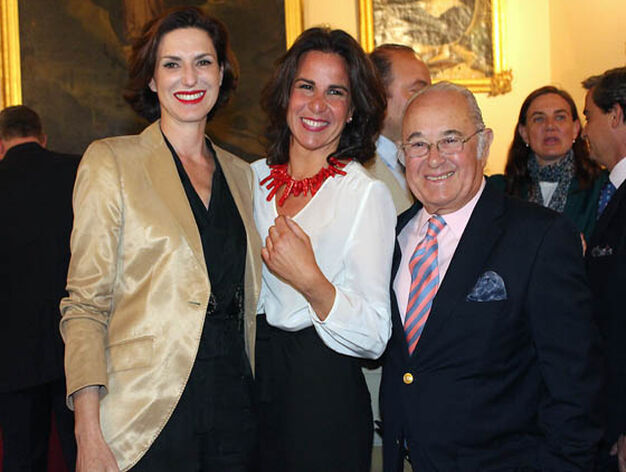 Cristina Ybarra, Clara Zamora y Tony Ben&iacute;tez.

Foto: Victoria Ram&iacute;rez