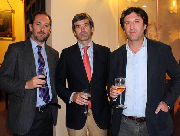 Carlos Fern&aacute;ndez-Andrade y los hermanos Pedro y Paco Ybarra Monta&ntilde;o.

Foto: Victoria Ram&iacute;rez