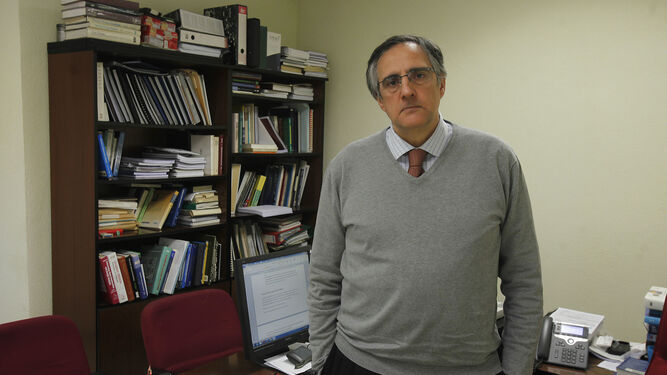 Francisco José Jiménez-Espadafor, catedrático de Ingeniería Energética, en la ESI de la US.