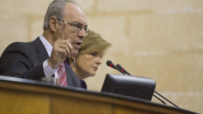 El presidente del Parlamento, Juan Pablo Durán, en el Pleno
