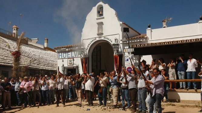 Anuncio de la llegada de la Virgen a la Hermandad de Huelva