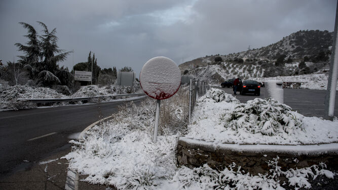 Intensa nevada en el Puerto de la Mora, en Granada