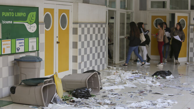 Fotos de la huelga de limpieza en la Universidad de M&aacute;laga