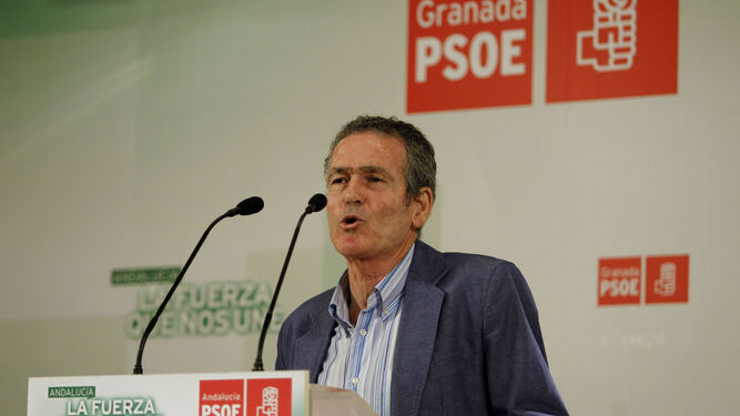 Un jubilado de Granada se presenta a las primarias del PSOE-A
