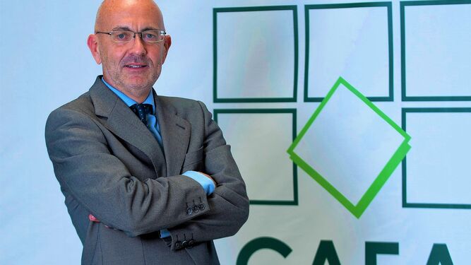 Álvaro González Zafra, director general de la Confederación Andaluza de Empresarios de Alimentación y PerfumeríaCAEA