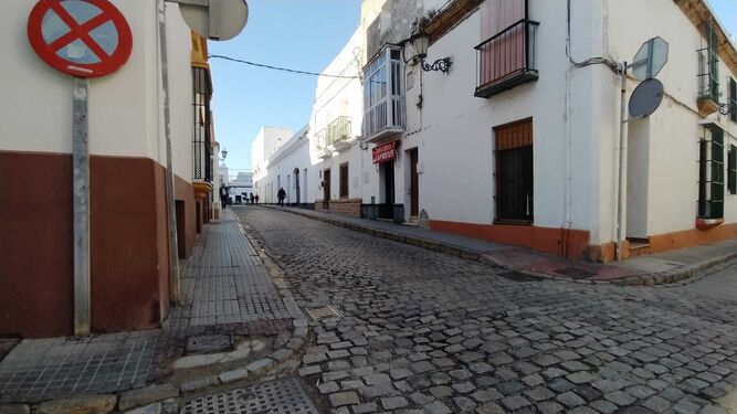 Tramo de la calle Almirante Cervera, que va a ser objeto de una reurbanización integral.