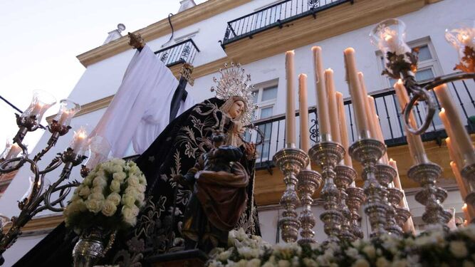 La Virgen de la Soledad, en la salida procesional del año pasado.