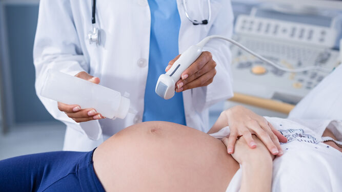 El aborto espontáneo puede producirse hasta en el segundo trimestre de gestación