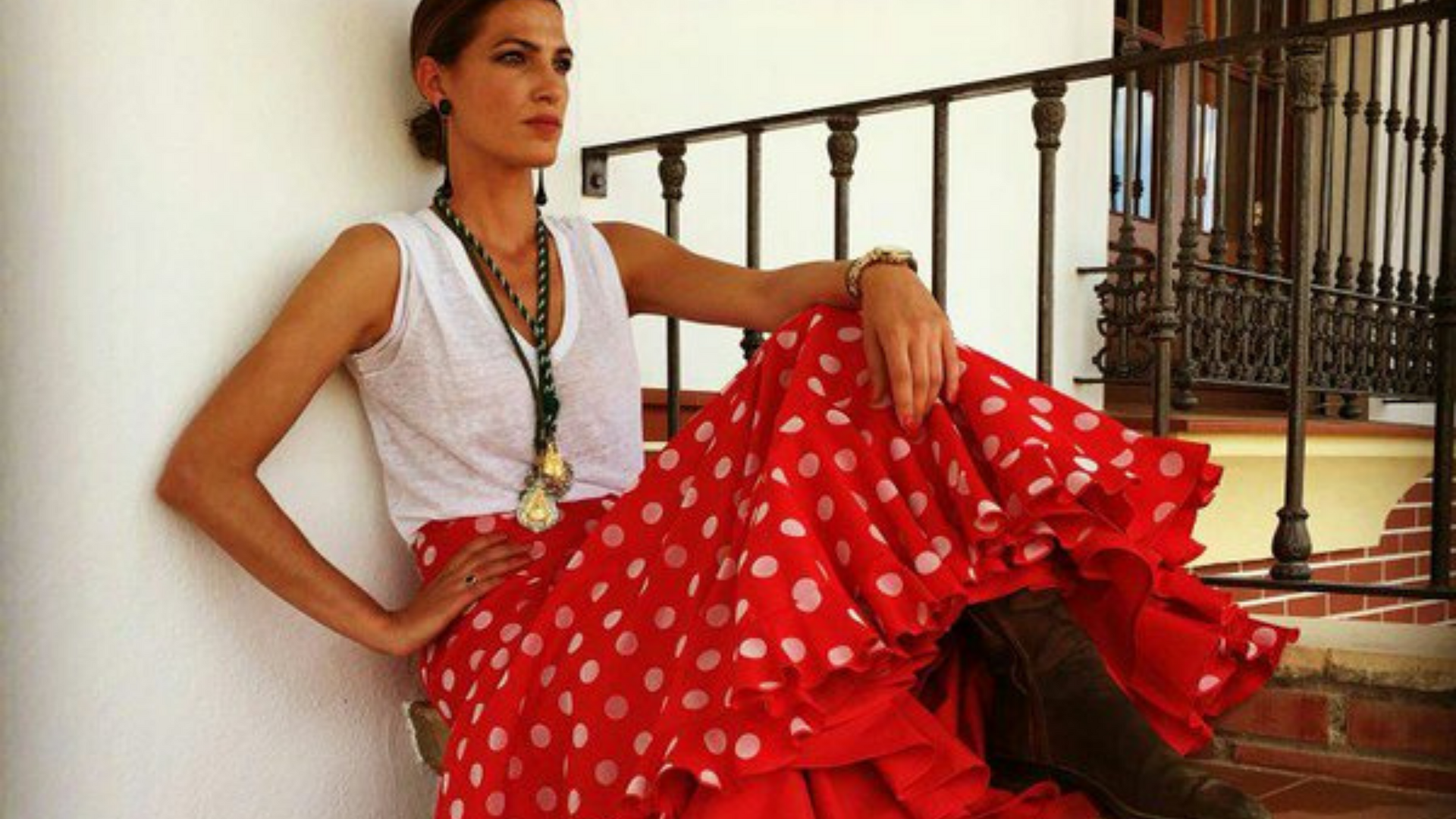 5 influencers de Huelva vestidas de El Ajol&iacute; para El Roc&iacute;o