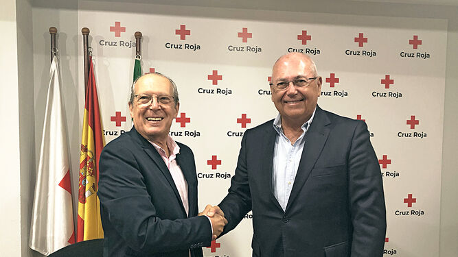 Juan José Blanco, presidente de Cruz Roja Huelva, y Antonio de la Vega,  director general de Atlantic Copper.