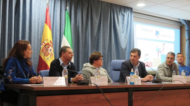 Unos 70 profesionales analiza los retos laborales de personas con discapacidad en Huelva