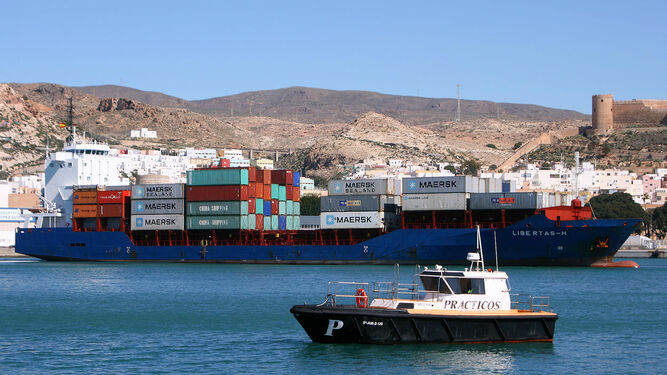 Almería ha incrementado sus exportaciones un 20,9% respecto a los diez primeros meses de 2021.