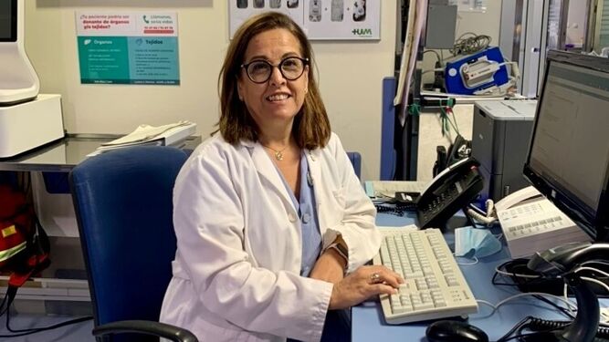 La doctora Ascensión González, especialista en Medicina Intensiva.