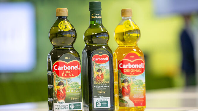 Botellas de aceite Carbonell, una de las marcas de Deoleo.
