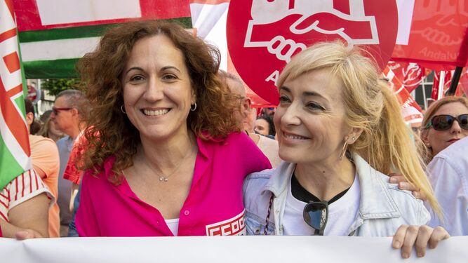 Nuria López (CCOO) y Carmen Castilla (UGT), en la manifestación del Primero de Mayo en Jaén.