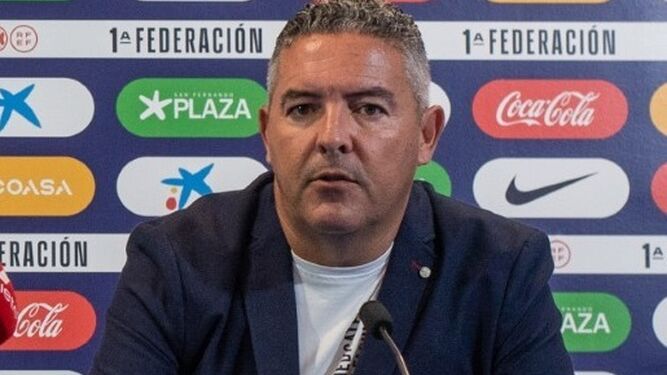 David Vizcaíno es ya ex director deportivo del club azulino.