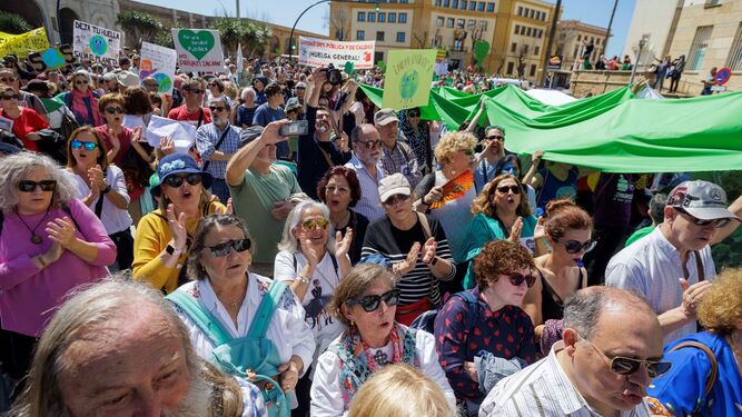 Imagen de archivo de una manifestación, en Cádiz, en defensa de la sanida pública