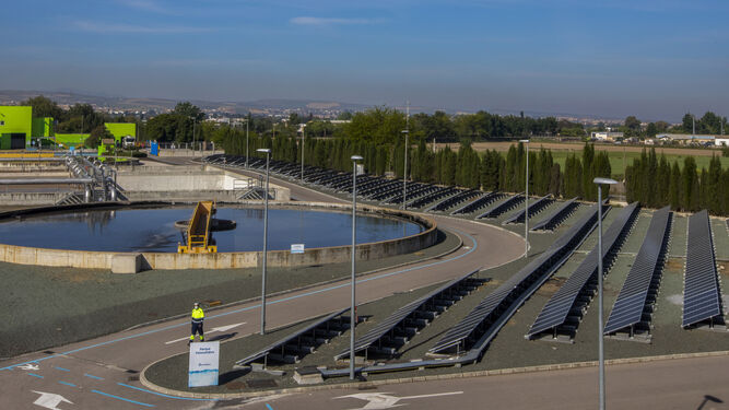 Placas solares en Ecofactoría Sur de Granada.