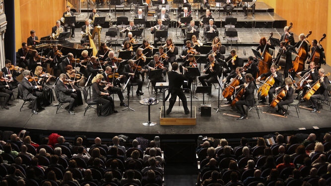 La Orquesta Filarmónica de Málaga durante una actuación.