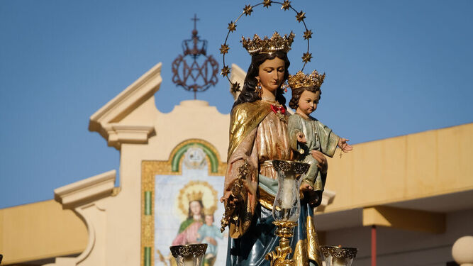 María Auxiliadora en su procesión anual